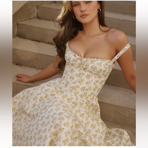 House of CB Dresses & Skirts - House Of CB London Rosalee White Vintage Floral Print Cotton Bustier Dress XS